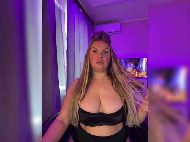 Model: VictoriaFoxxx