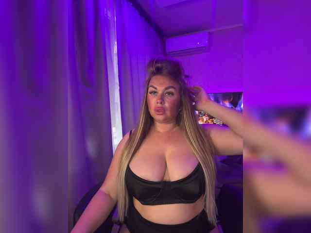 VictoriaFoxxx webcam