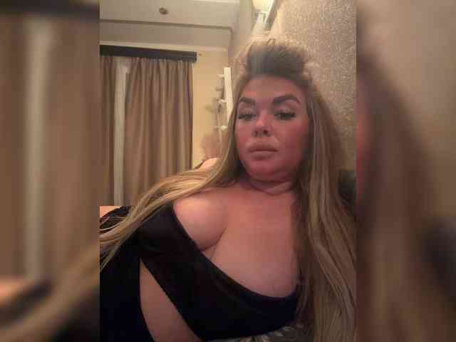 VictoriaFoxxx webcam