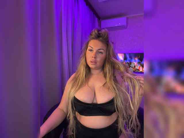 VictoriaDiamo Live Webcam on BongaCams