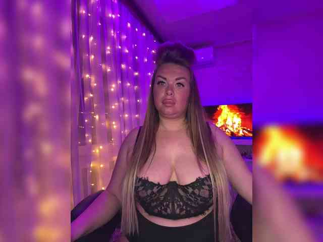 VictoriaFoxxx webcam