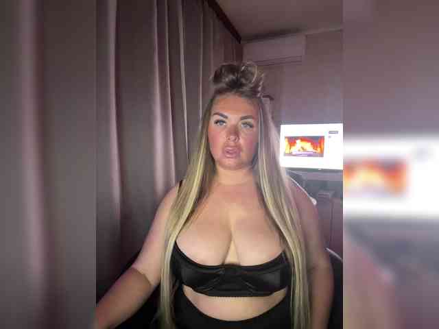 VictoriaFoxxx webcam