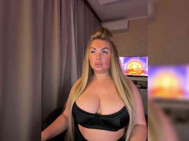 VictoriaDiamo Sex Cam Show