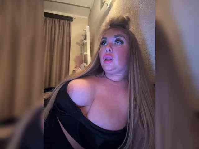 VictoriaFoxxx webcam