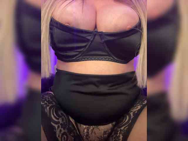 VictoriaFoxxx webcam