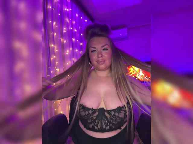 VictoriaFoxxx webcam