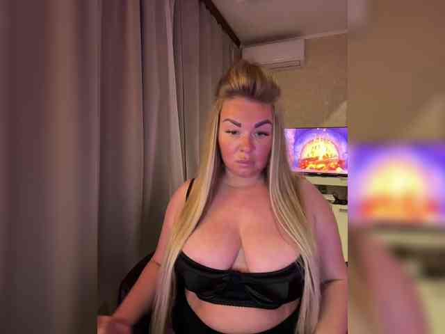 Model: VictoriaFoxxx