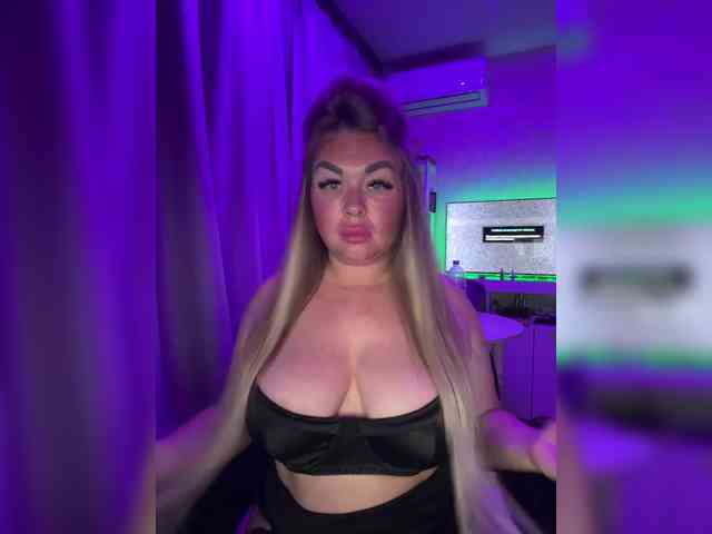 VictoriaFoxxx webcam