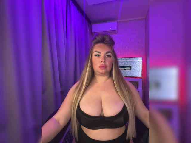 VictoriaFoxxx webcam