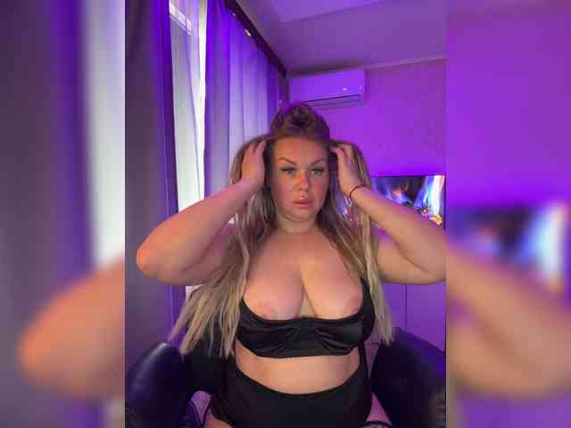 VictoriaFoxxx webcam