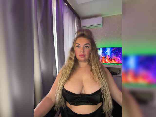 VictoriaFoxxx webcam