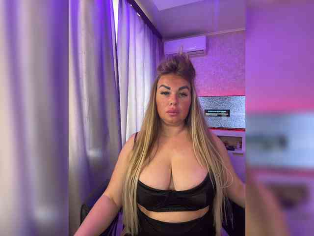 VictoriaFoxxx webcam