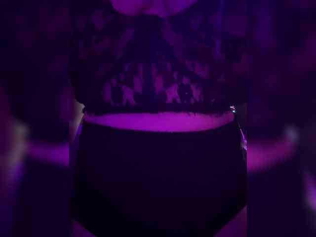 VictoriaFoxxx webcam