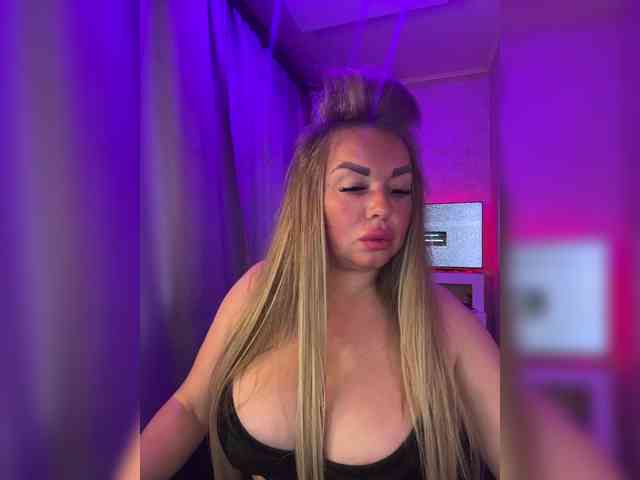 VictoriaFoxxx webcam