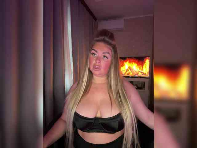 VictoriaDiamo Sex Cam Show