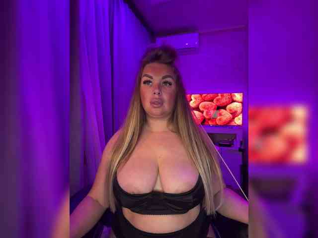 VictoriaFoxxx webcam