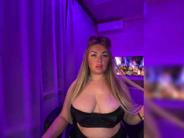 VictoriaFoxxx webcam