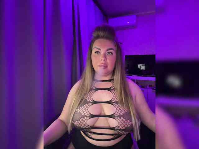 VictoriaFoxxx webcam
