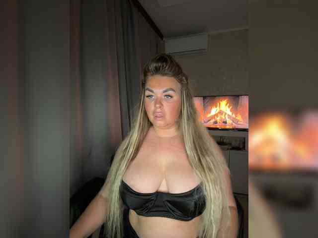 VictoriaFoxxx webcam