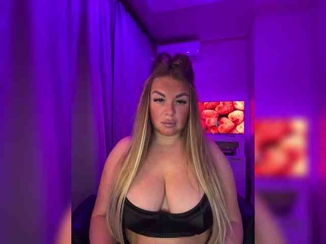 VictoriaDiamo