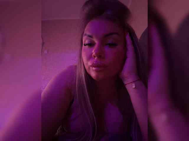 VictoriaFoxxx webcam