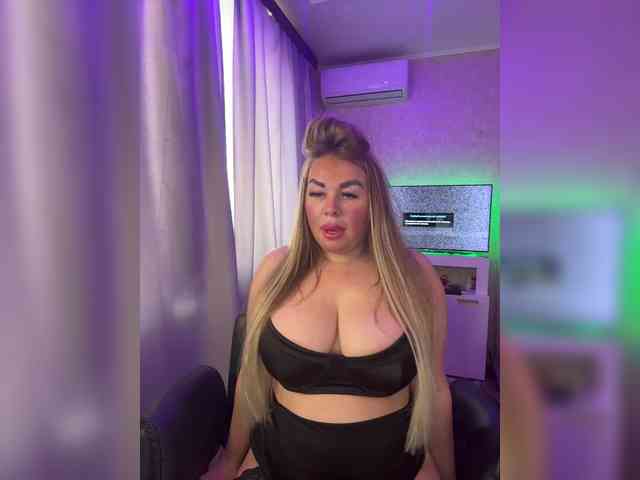 VictoriaFoxxx webcam