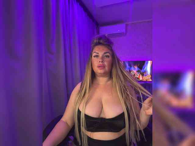 VictoriaFoxxx webcam