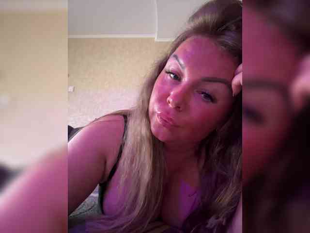 VictoriaFoxxx webcam