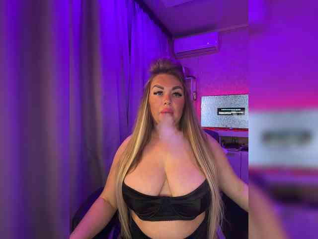 VictoriaFoxxx webcam