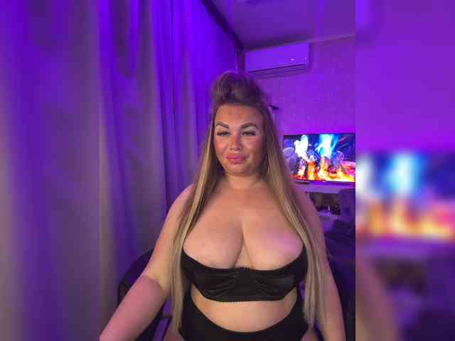 VictoriaFoxxx webcam