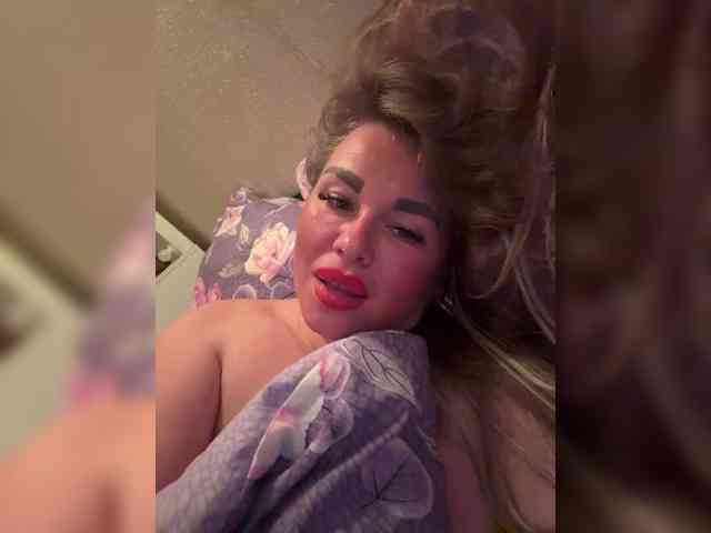 VictoriaFoxxx webcam