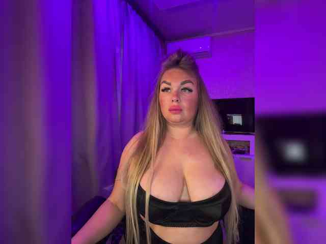 VictoriaFoxxx webcam
