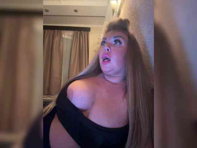 VictoriaFoxxx webcam