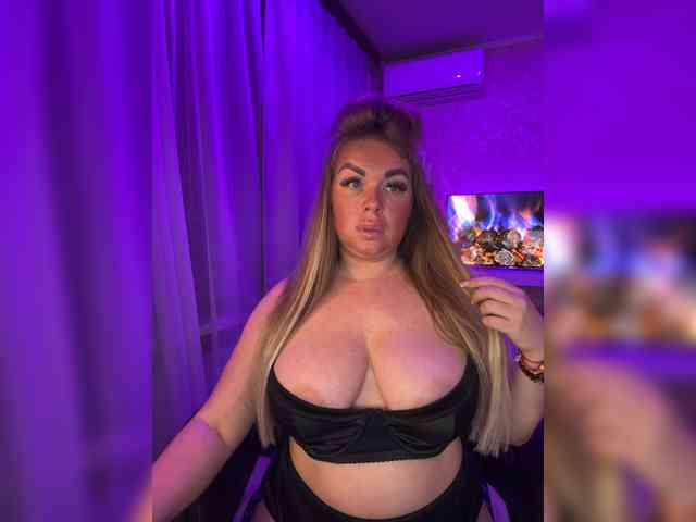 VictoriaFoxxx webcam