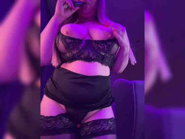 VictoriaFoxxx webcam