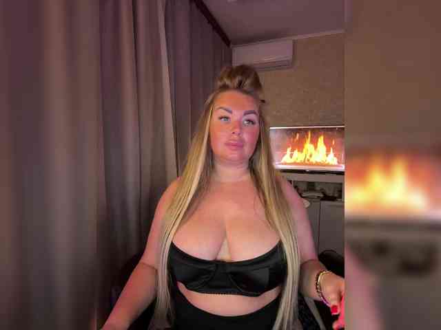 VictoriaDiamo Sex Cam Show