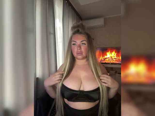 VictoriaFoxxx webcam