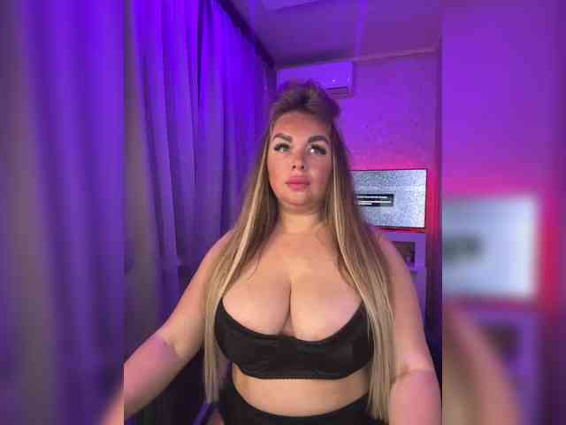 VictoriaFoxxx webcam