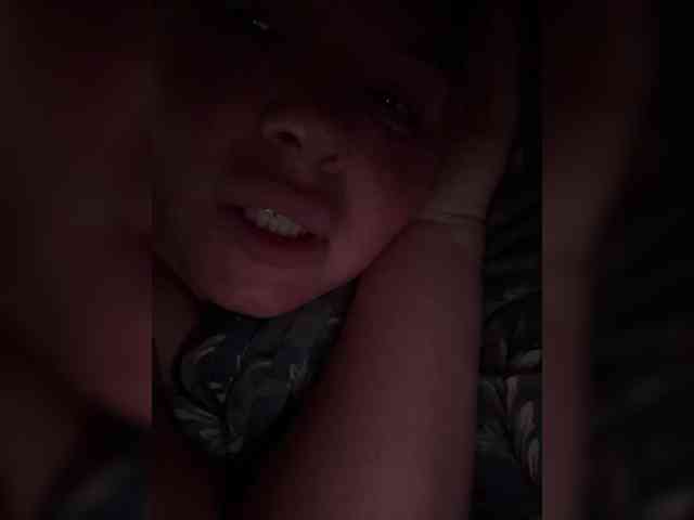 VictoriaFoxxx webcam