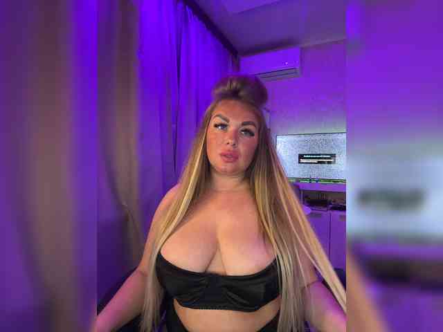 VictoriaFoxxx webcam