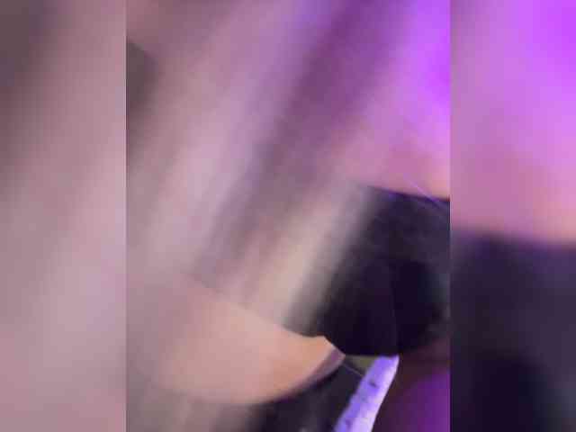 victoriafoxxx's live room