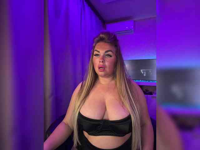 VictoriaFoxxx webcam