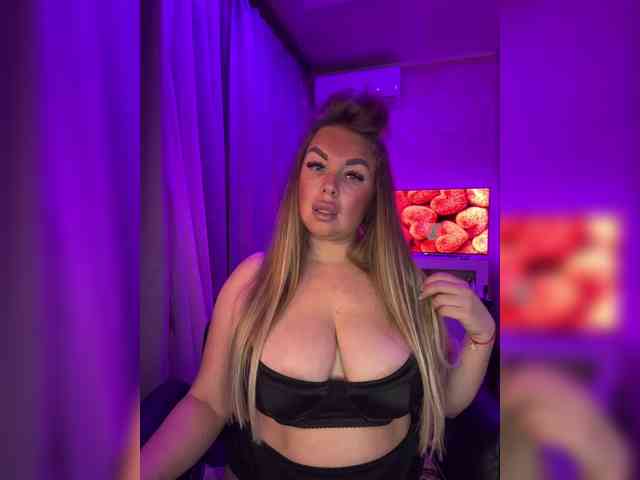 VictoriaFoxxx webcam