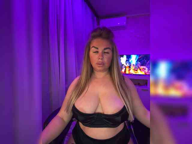 模特: VictoriaFoxxx