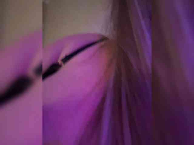 VictoriaFoxxx webcam