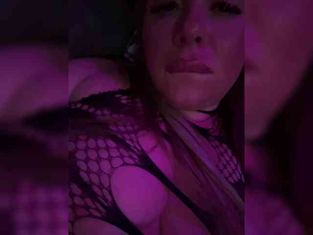 VictoriaFoxxx webcam