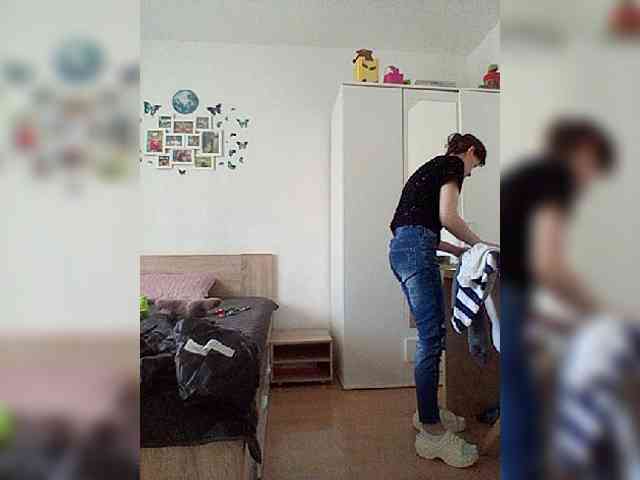 __COVID-19__ webcam