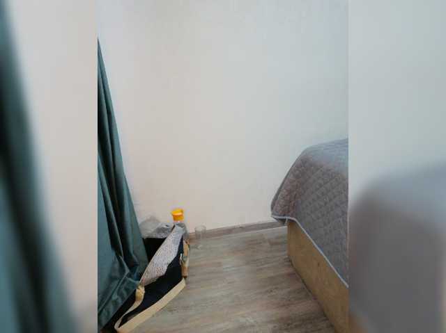 Find-me2 live cam on BongaCams