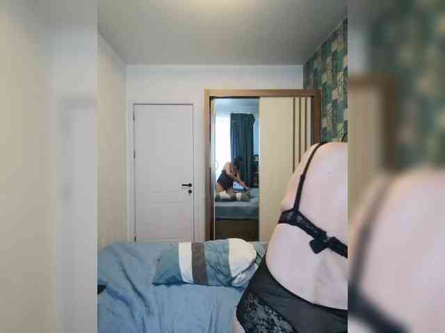 Your_Lilith webcam