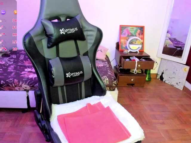 esmeraldamilf live cam on BongaCams